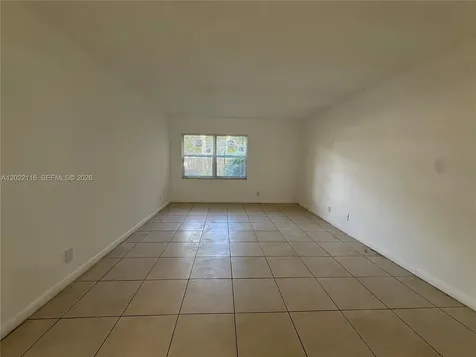 18101 NW 68th Avenue Hialeah FL 33015