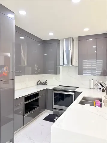 3409 W 92nd Place Hialeah FL 33018