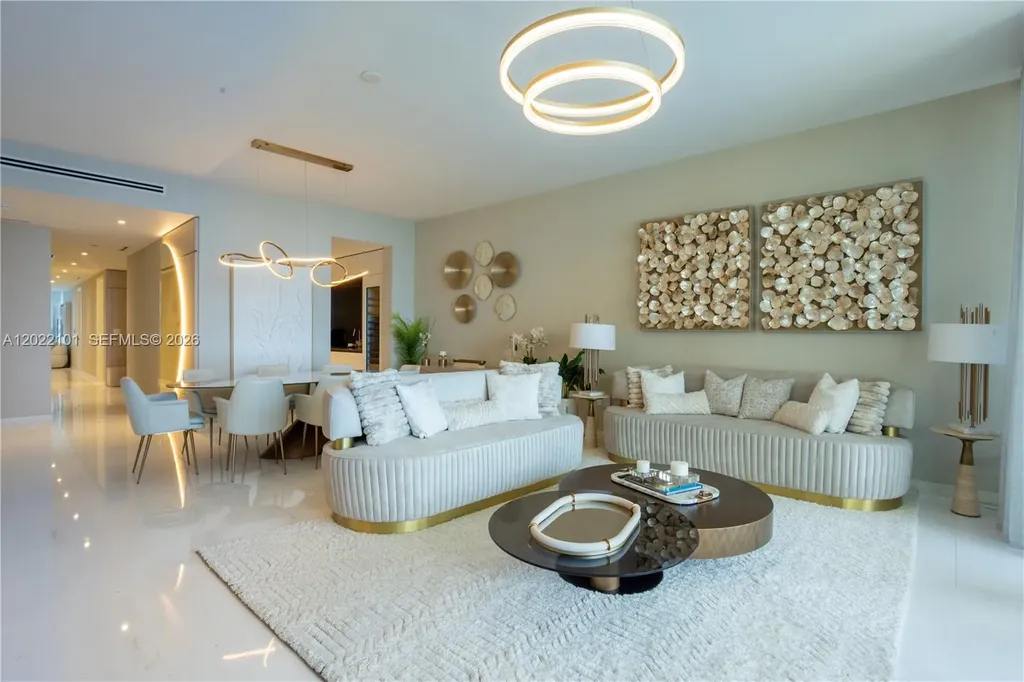 300 Biscayne Boulevard Way Miami FL 33131