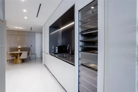 300 Biscayne Boulevard Way Miami FL 33131