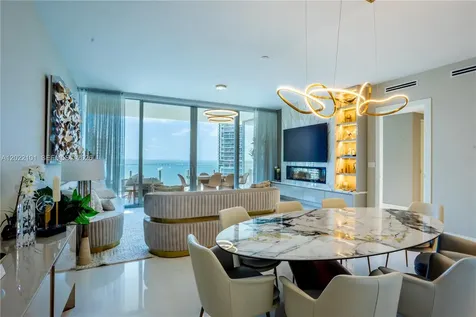 300 Biscayne Boulevard Way Miami FL 33131