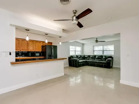 870 NE 182nd Street North Miami Beach FL 33162