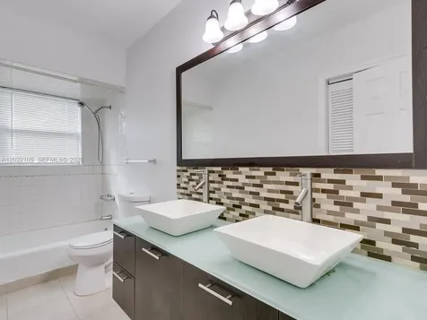 870 NE 182nd Street North Miami Beach FL 33162