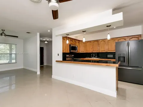 870 NE 182nd Street North Miami Beach FL 33162