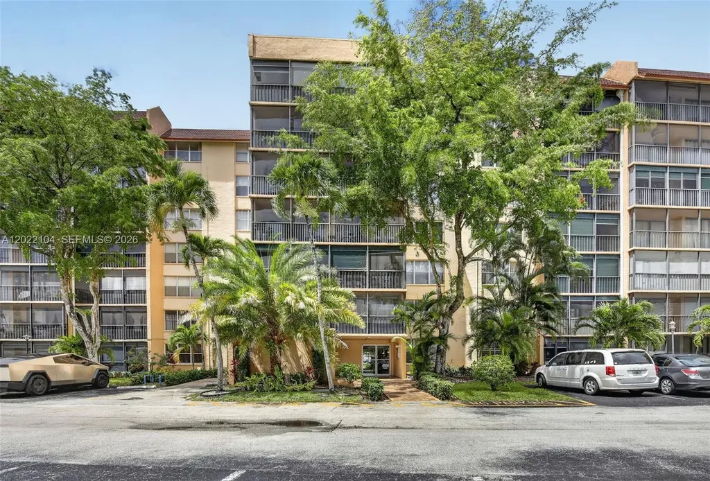 3771 Environ Boulevard Lauderhill FL 33319