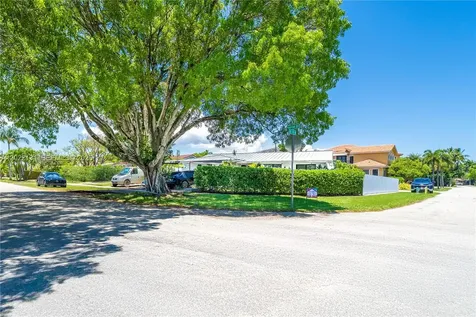 1301 Funston Street Hollywood FL 33019