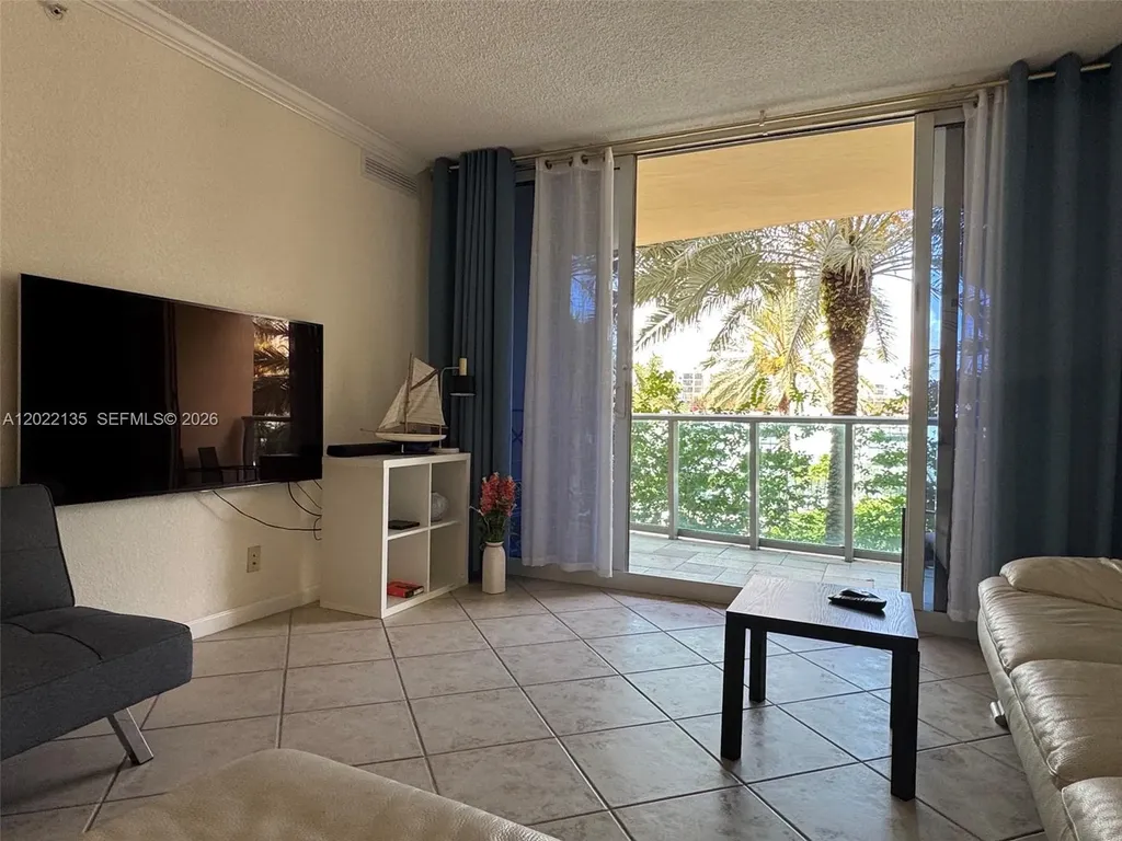 2501 S Ocean Drive Hollywood FL 33019