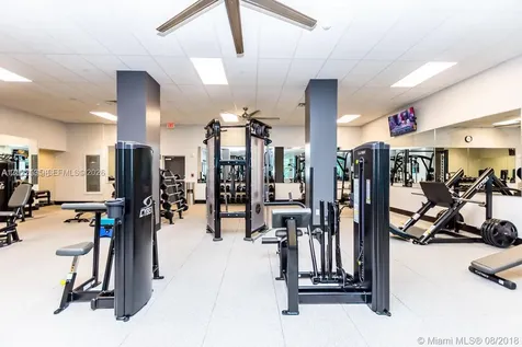 2501 S Ocean Drive Hollywood FL 33019