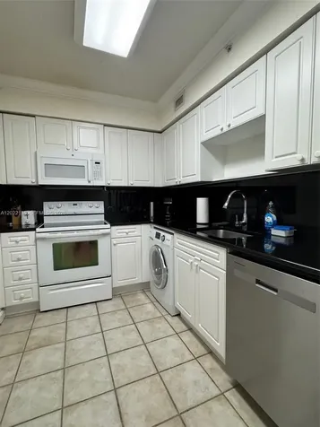 2501 S Ocean Drive Hollywood FL 33019