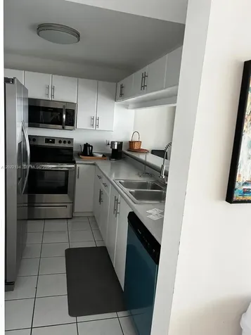 17800 N Bay Road Sunny Isles Beach FL 33160