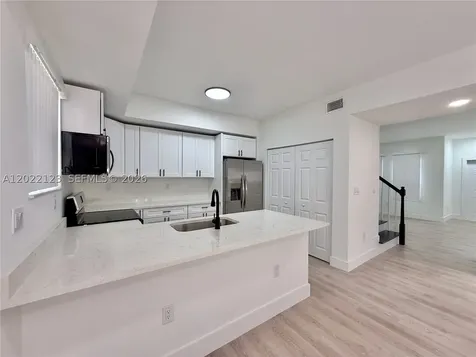 5230 NW 109th Avenue Doral FL 33178