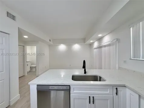 5230 NW 109th Avenue Doral FL 33178