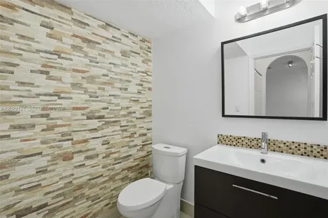 11202 NW 56th Street Doral FL 33178