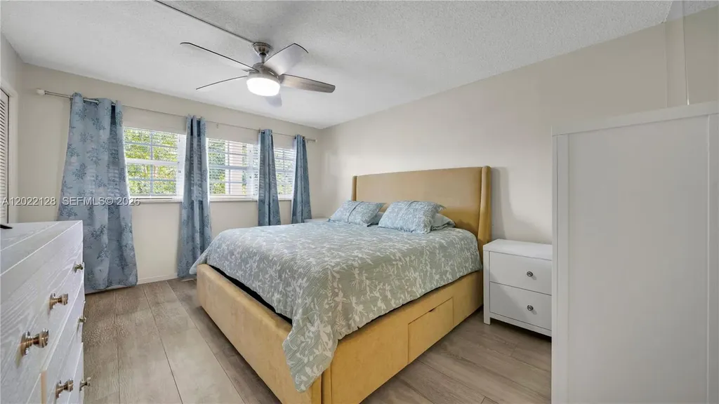 605 Oaks Drive Pompano Beach FL 33069