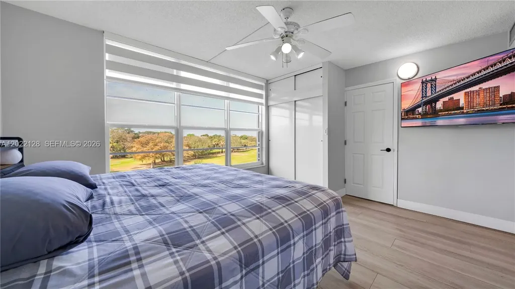 605 Oaks Drive Pompano Beach FL 33069