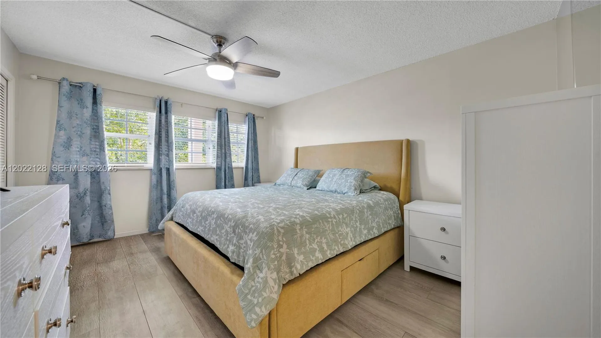 605 Oaks Drive Pompano Beach FL 33069