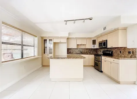 5350 W 26th Avenue Hialeah FL 33016