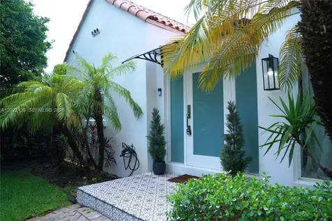 2338 SW 11th Street Miami FL 33135