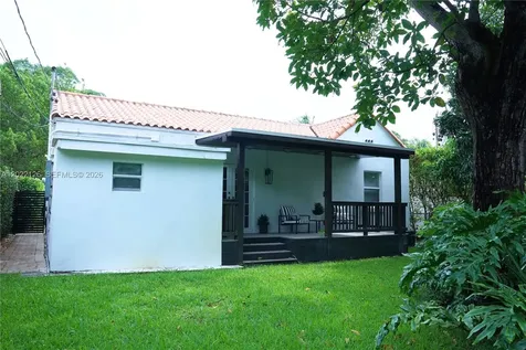 2338 SW 11th Street Miami FL 33135