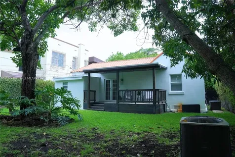2338 SW 11th Street Miami FL 33135