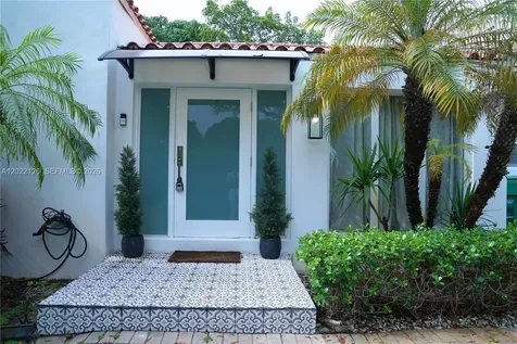 2338 SW 11th Street Miami FL 33135