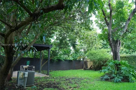 2338 SW 11th Street Miami FL 33135