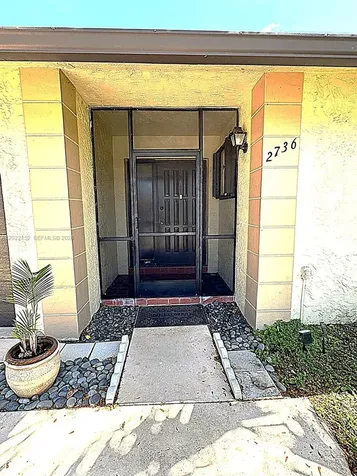 2736 Carnation Court Delray Beach FL 33445