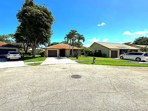 2736 Carnation Court Delray Beach FL 33445