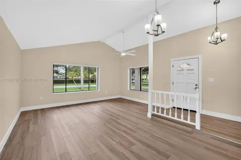 1660 NW 94th Avenue Plantation FL 33322