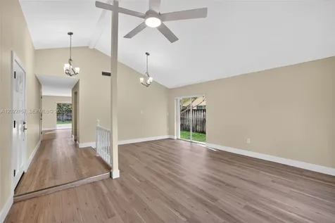 1660 NW 94th Avenue Plantation FL 33322