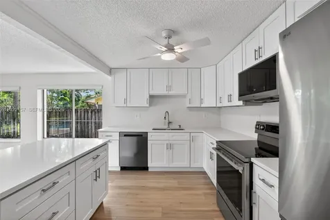 1660 NW 94th Avenue Plantation FL 33322