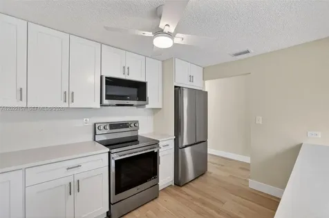 1660 NW 94th Avenue Plantation FL 33322