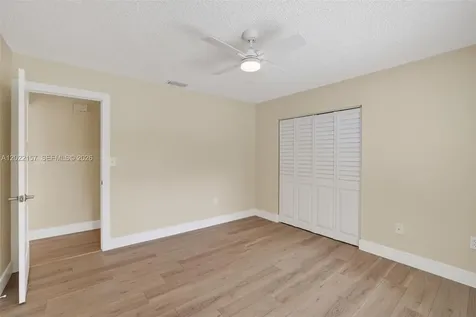 1660 NW 94th Avenue Plantation FL 33322
