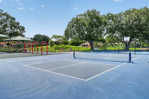 1660 NW 94th Avenue Plantation FL 33322