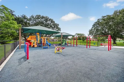 1660 NW 94th Avenue Plantation FL 33322