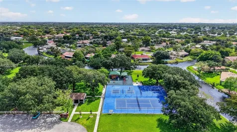 1660 NW 94th Avenue Plantation FL 33322