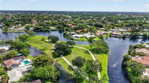 1660 NW 94th Avenue Plantation FL 33322
