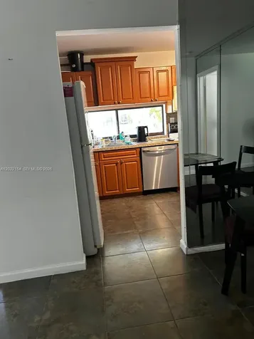 17021 N Bay Road Sunny Isles Beach FL 33160