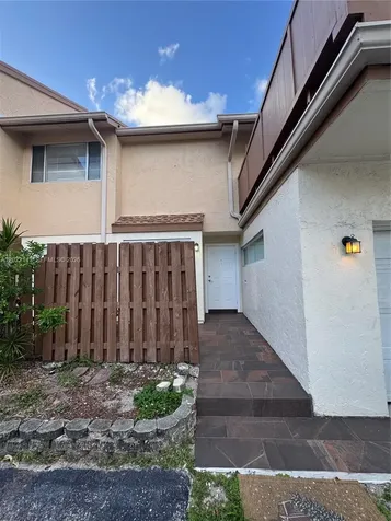 8231 NW 8th Place Plantation FL 33324