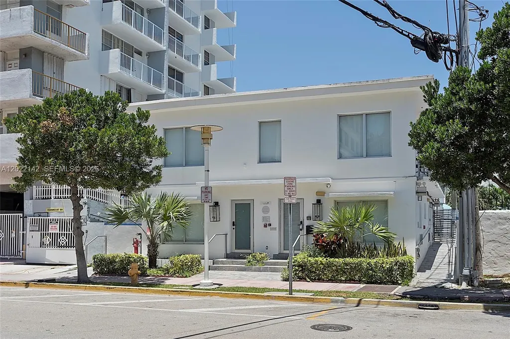 235 18th Street Miami Beach FL 33139