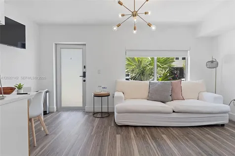 235 18th Street Miami Beach FL 33139