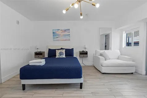 235 18th Street Miami Beach FL 33139