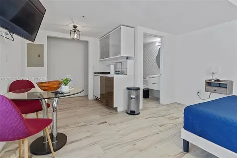 235 18th Street Miami Beach FL 33139