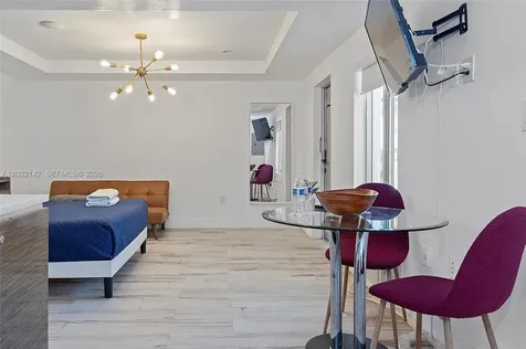 235 18th Street Miami Beach FL 33139