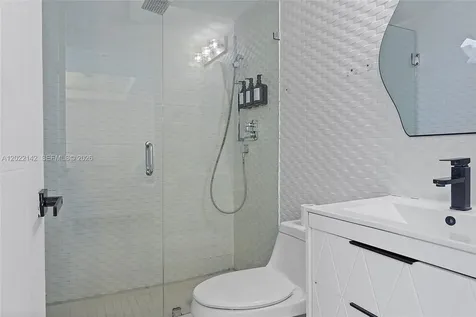 235 18th Street Miami Beach FL 33139