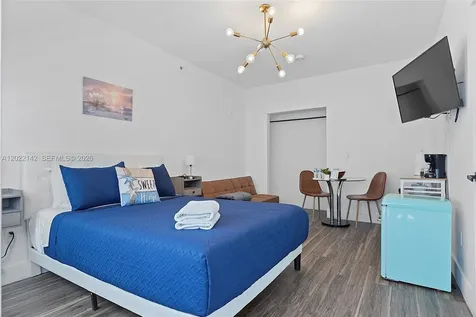 235 18th Street Miami Beach FL 33139