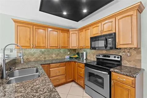 6188 NW 40th Street Coral Springs FL 33067