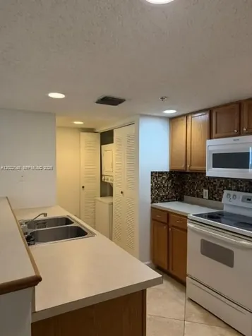 9905 Westwood Drive Tamarac FL 33321