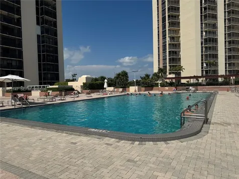 20335 W Country Club Drive Aventura FL 33180
