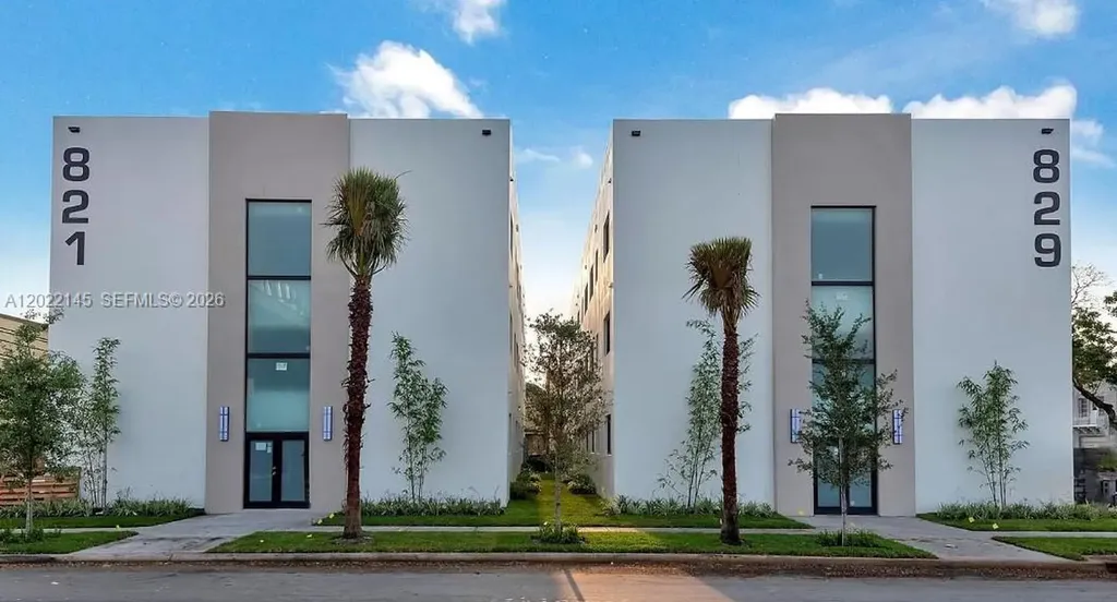 821 SW 18th Avenue Miami FL 33135